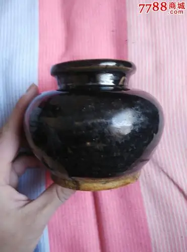 清代黑釉老罐