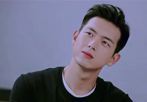 超帅气韩商言李现图片_亲爱的热爱的收官