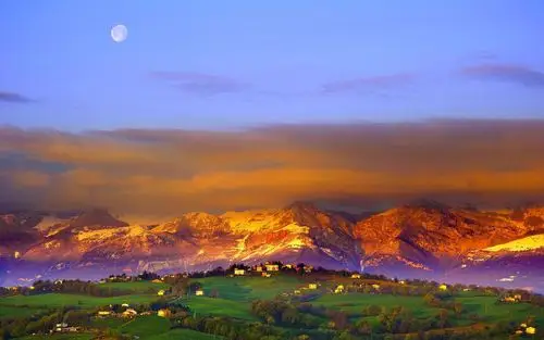 月光下的城市壁纸1600x900分辨率查看