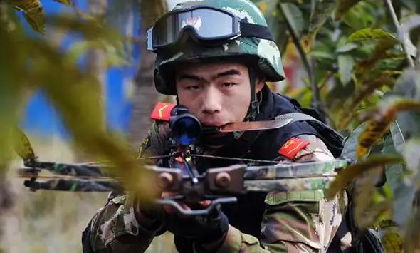 利剑百战穿金甲 记者独家探访四川成都武警反恐分队