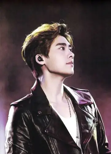 2019年12月19日 16:53   关注  李易峰 峰峰 蜜蜂