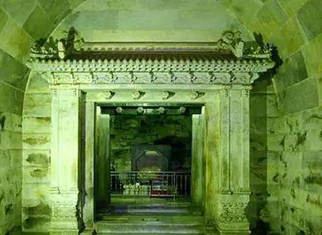 慈禧太后38岁开始修建陵墓,要求古怪:百年之内不能长草