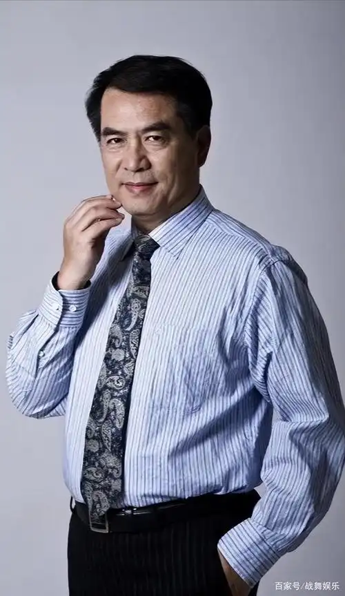 如今他成了戏骨级别的人物,这位演员的成名之路却非常艰难爱情也是