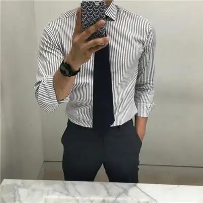 成熟稳重的男生陌陌头像高清大图 我不喜欢说爱只喜欢谈钱