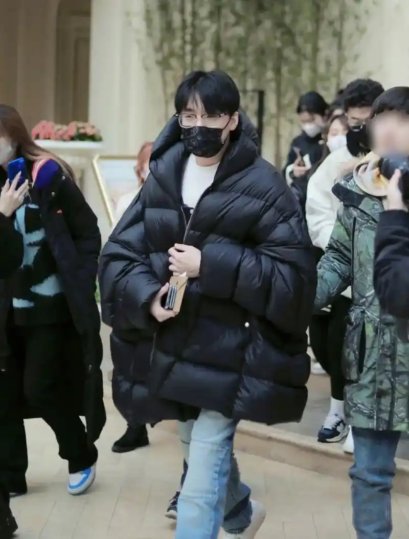 可爱华华.#德云社#何九华#秦霄贤#贤华#德云社相声大会 @ - 抖音