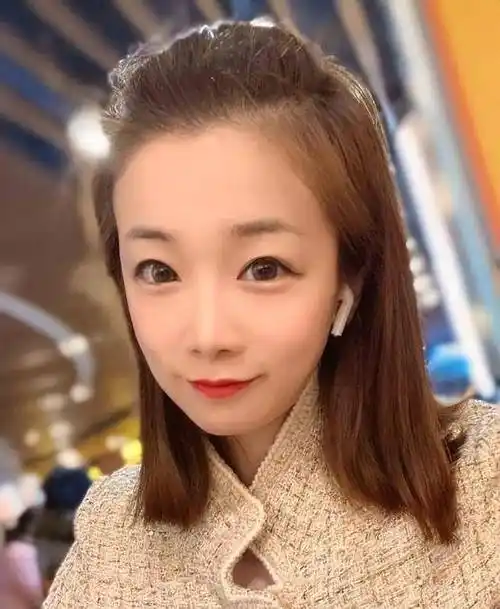 杨鸣和妻子离婚,38岁cba主教练出轨引发热议,球迷:活该!