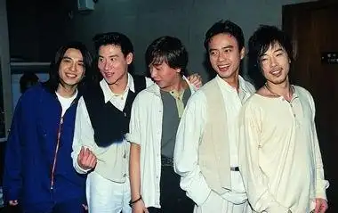 高晓松郭德纲搭档说名著?超罕见明星经典合影(组图)