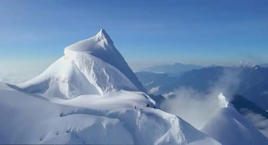 金银山雪山是驴友的天堂