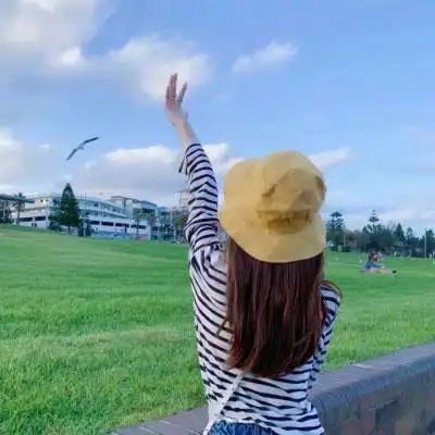 女生头像背影唯美海边一个人孤独背影图片女