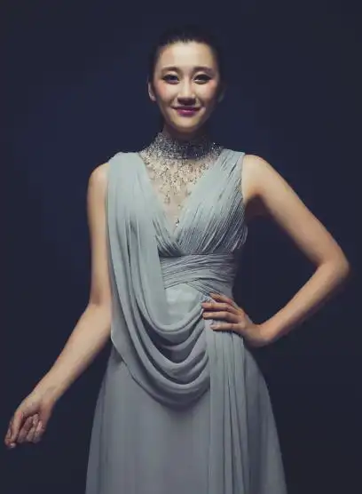 p>刘晔,女,毕业于上海戏剧学院,主持人.