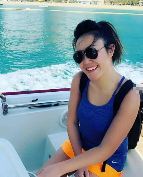 成都籍香港名媛罗力力,携女坠楼身亡,生前与郭晶晶关系不错