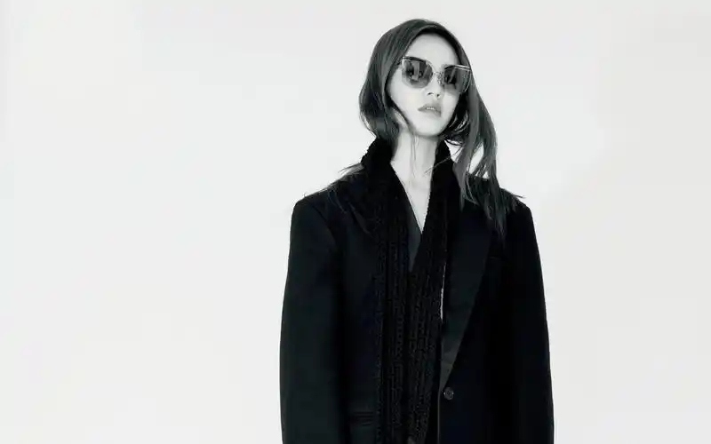 林允最新黑白造型性感杂志写真图片图片高清大图预览1920x1200_大陆