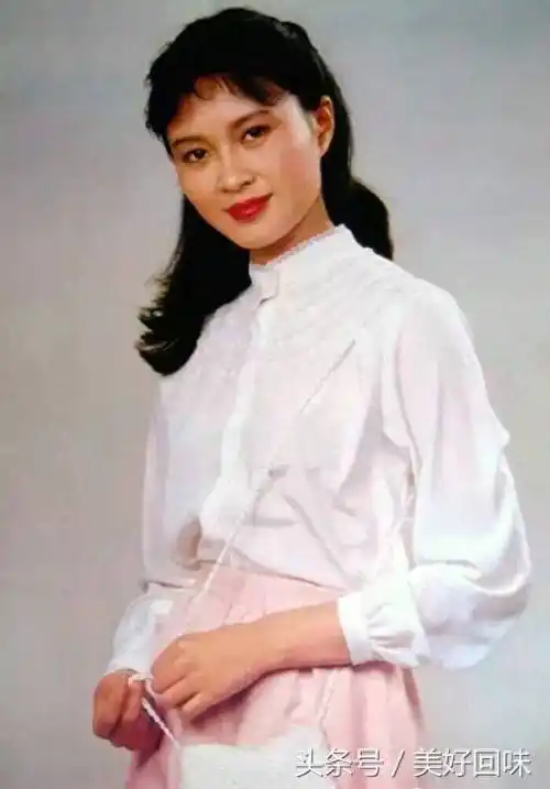 气质超群的八十年代女影星 刘晓庆 龚雪 张瑜 张金玲 方舒