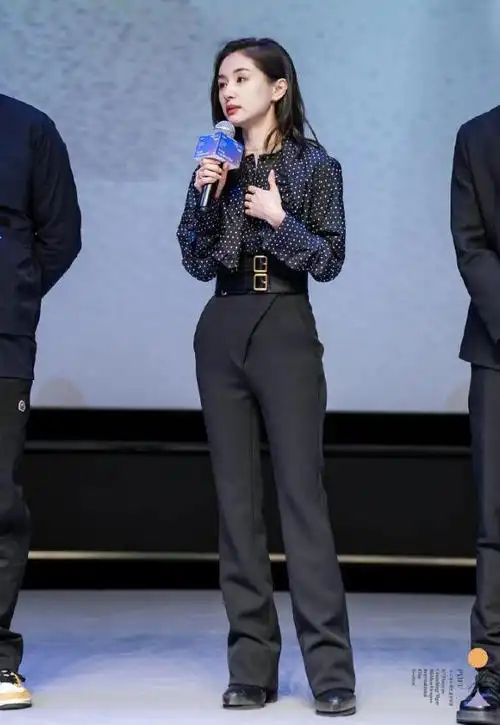 王子文穿搭解析:矮个子也能穿出170cm气场