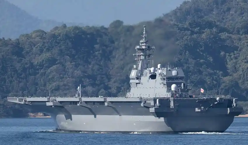 双航母编队成为全球焦点,综合作战能力引领未来_进行_舰载机