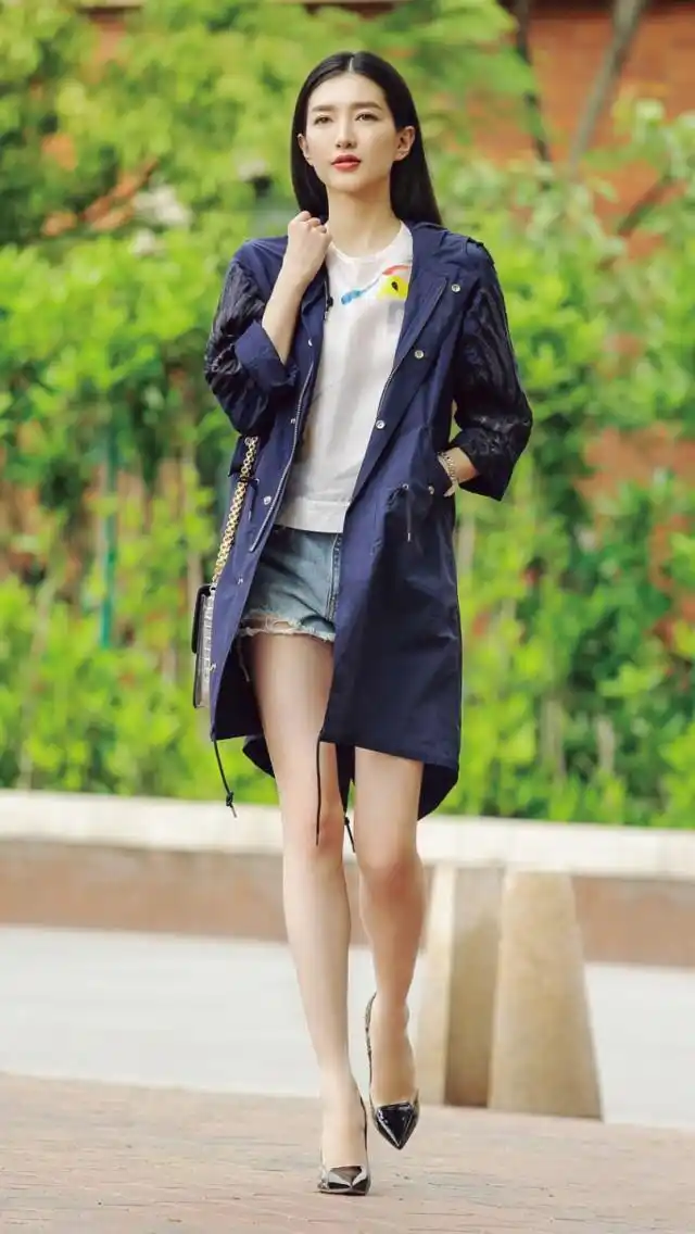 在没有ps的年代,王祖贤的腿长的真是逆天了