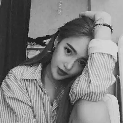 黑白女生头像高冷霸气2019精选 用更好的方式去谈论爱情