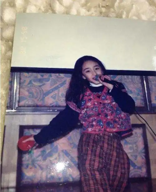 盘点当红女星童年照杨紫像个肉包子