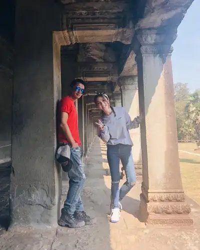 谢霆锋与邓紫棋柬埔寨录制《锋味》