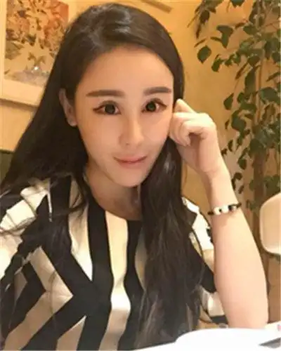 图非诚勿扰小柳岩孟瑶与男神牵手成功求爱过程一波三折