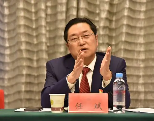 公司动态 | 文章中心 | 贵州新长征产业投资(集团)邢拊鹑喂