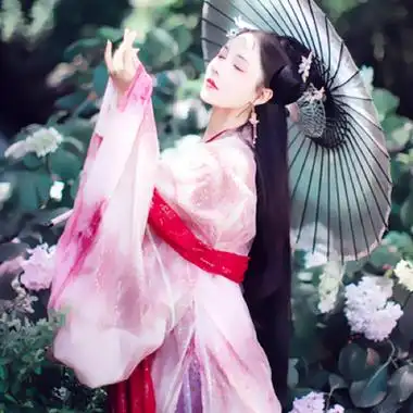 打伞的唯美清新古风美女头像高清真人