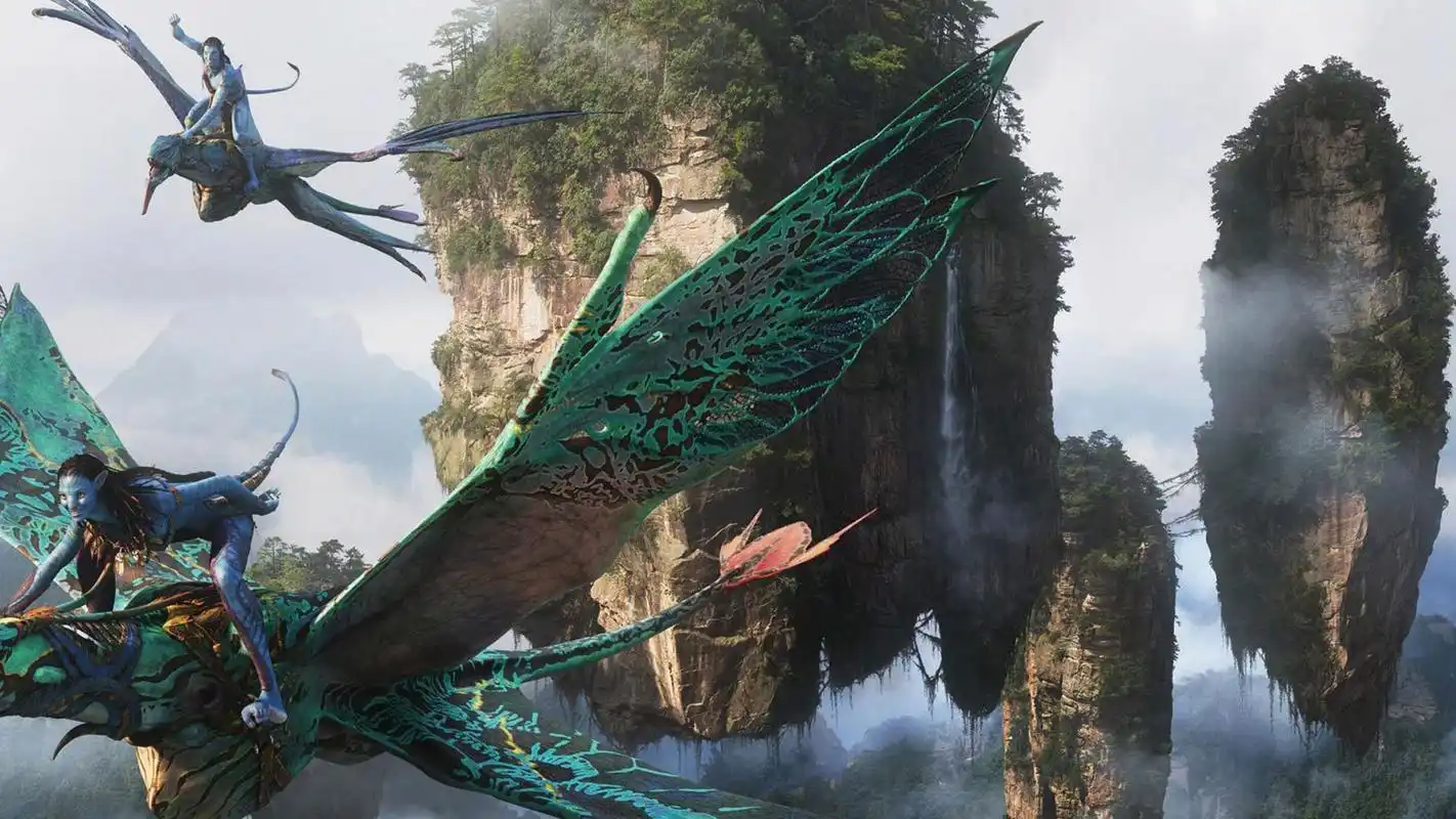 《阿凡达》爱情与利益之间的抉择,卡梅隆倾尽全力打造的科幻巨作