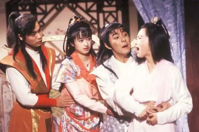 27年前的日月神剑张卫健有头发郭晋安还不傻女主好甜美