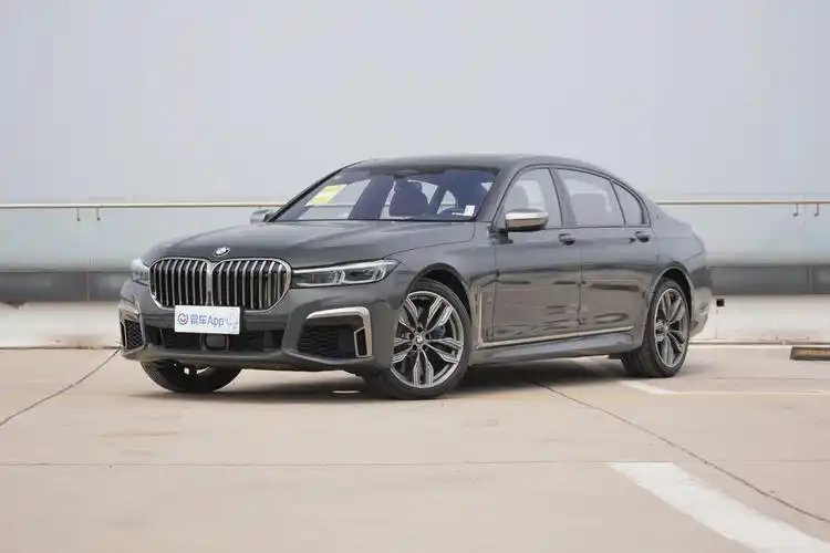 2019款 宝马7系 m760li xdrive v12 运动套装外观