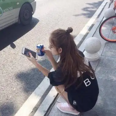 高清好看唯美女生背影头像图片