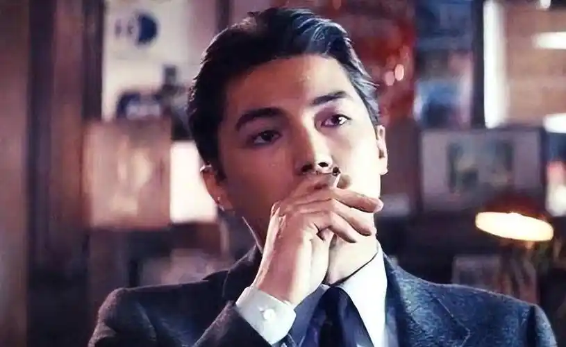 亚洲第一美男尊龙,认古树做祖父母,错失"霸王别姬"遗憾终身_电影