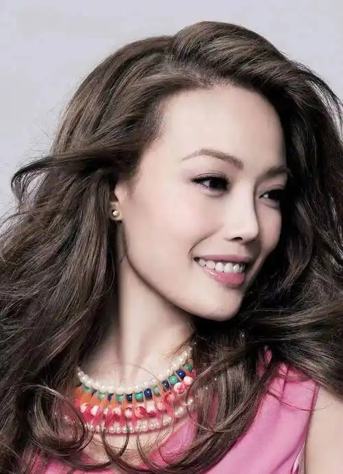 27年后再看容祖儿:曾因长得丑被解约,她的人生真的很传奇