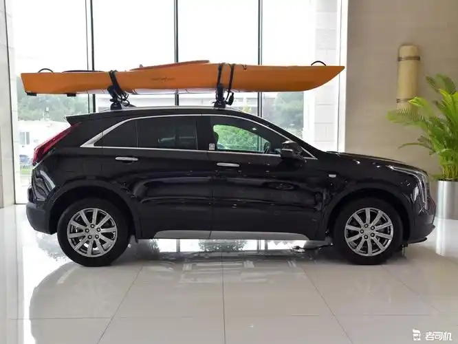 闭着眼睛买的家用suv 小哥带你一起看凯迪拉克xt4