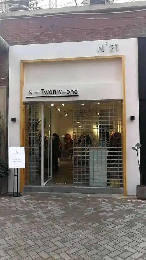 现代简约门头-花瓣网|陪你做生活的设计师 | 服装店门头 (246)