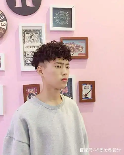 男士纹理蓬松发型,男士纹理卷发(形象提升的必剪发型)