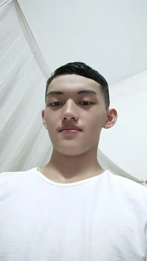 20岁未婚男征婚照片(id:105709058)_广东广州征婚交友_珍爱网