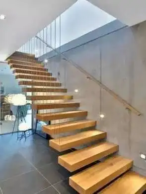 小哥哥回乡下,打造一处悬空木质楼梯,邻居看了腿发软,你敢试吗_程度_