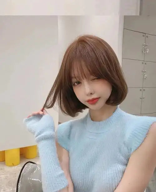 很修饰脸型的一款发型偏韩系的短 发日常好处理很适合圆脸瓜子脸女生!