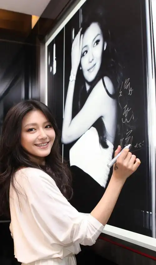 徐熙媛(barbie hsu,大s),1976年10月6出生于台湾省台北市,中国台湾省
