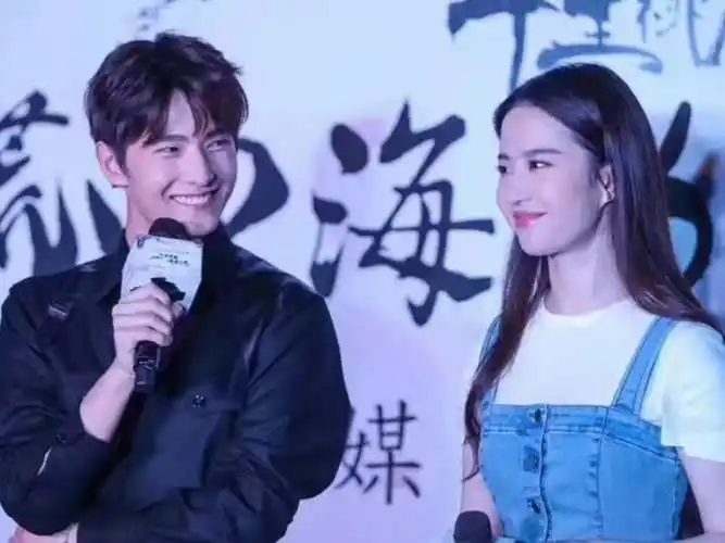 20170727仙女刘亦菲和杨洋三生三世十里桃花珠海长隆海洋王国宣传