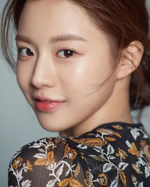 韩国妹子(9745631821韩国)_环球信息网