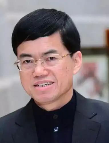 裴金佳当选厦门市长