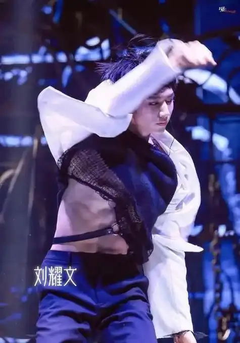 马嘉祺丁程鑫刘耀文宋亚轩对比图 - 抖音