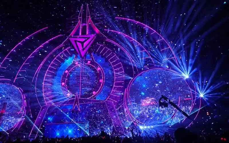 多p预警百威风暴电音节2017成都站