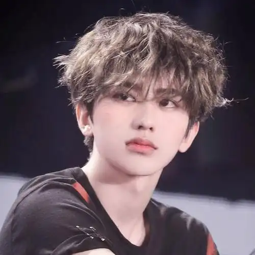 蔡徐坤头像顺毛小坤