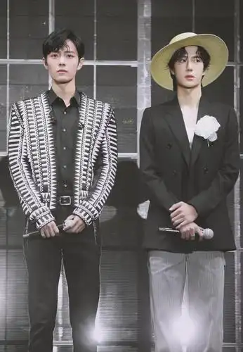 古装造型惊艳荧屏现代装帅的高级肖战王一博最心动的少年郎