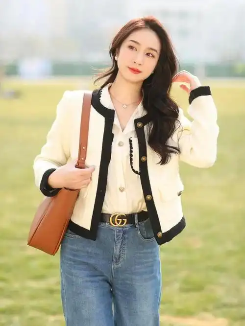 打扮的清爽干净一些,换季等于换衣橱,不知道该选择什么样的衣服单品