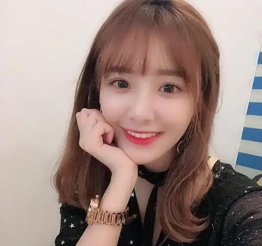 抖音几个唱歌好听到爆炸的小姐姐,他们的歌你会听几遍?_葛漂亮