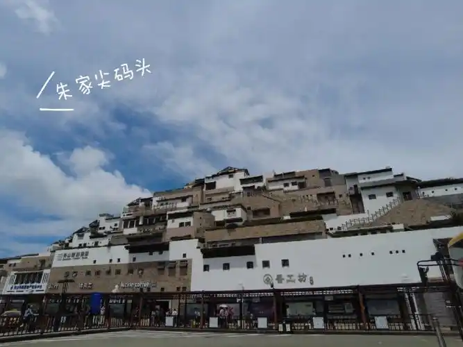 不用去西藏就能到达的小布达拉宫