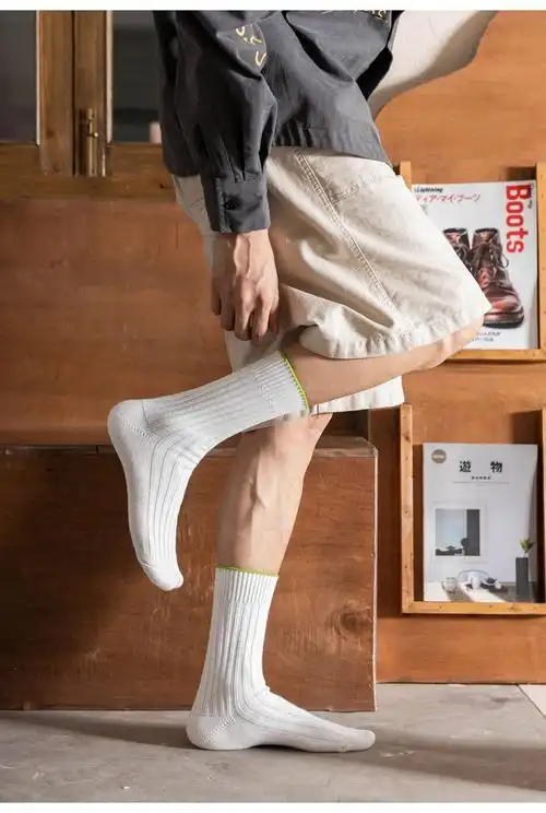 米波莱日系粗线长袜男袜子男长袜流春秋季高帮粗线高筒袜港风街头白色